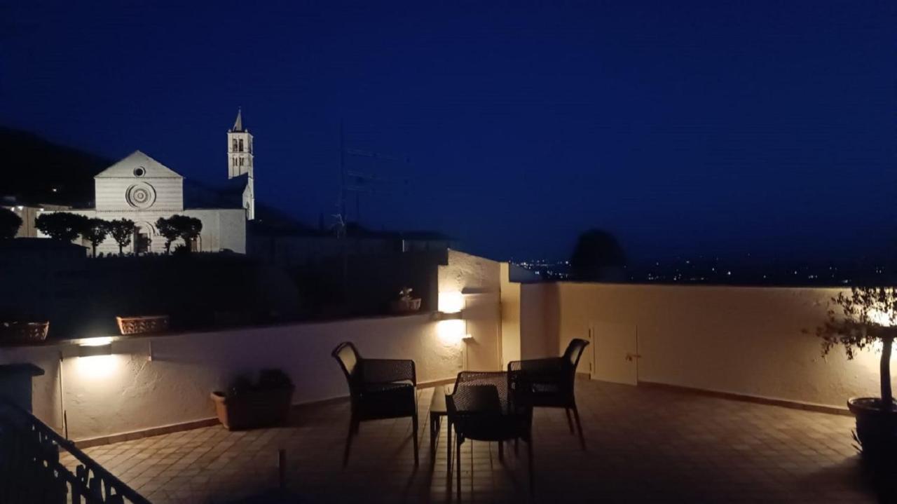 Scappo In Umbria, La Casa Di Eude Leilighet Assisi Eksteriør bilde